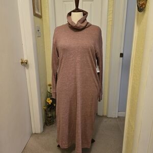 Old Navy Women's Maxi Dress in Mauve